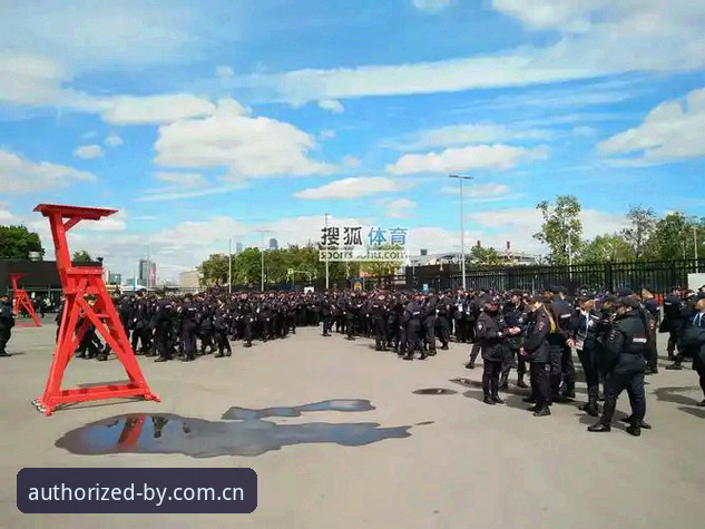 BY体育官网：世界杯英警力锐减九成背后，赛事安保新格局深度解析教程